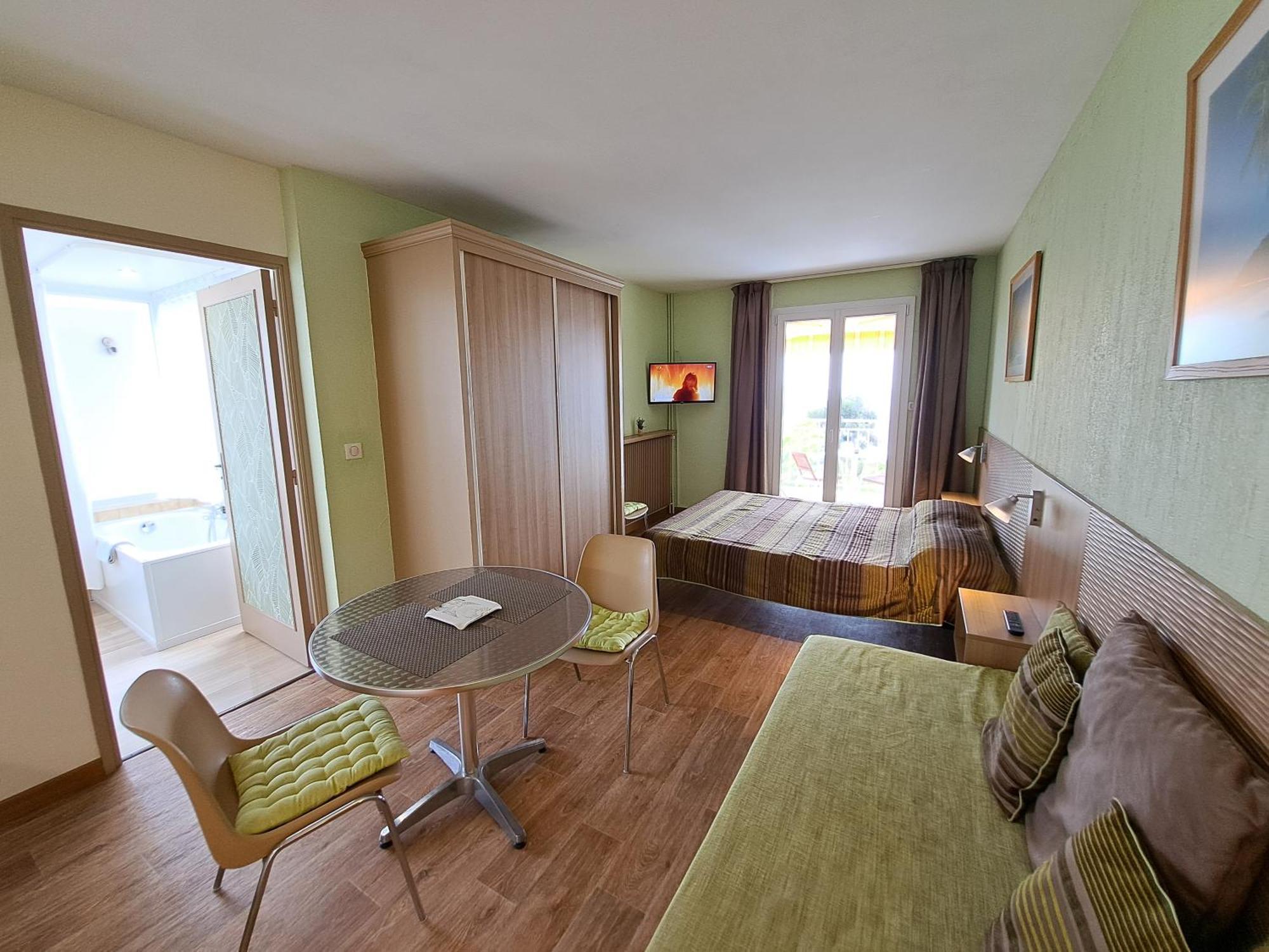 Veles Appart hôtel Cannes